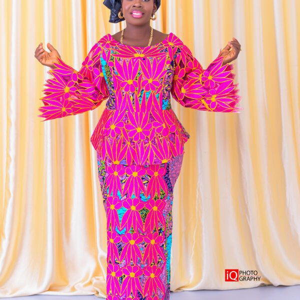 Ensemble Perforé Jupe Droite